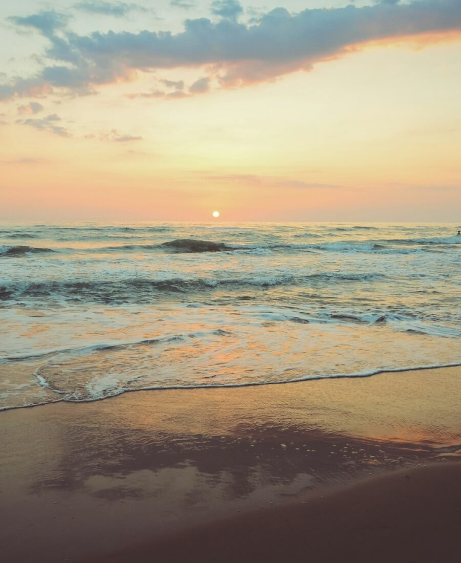 How to Find the Perfect Sunset Spot